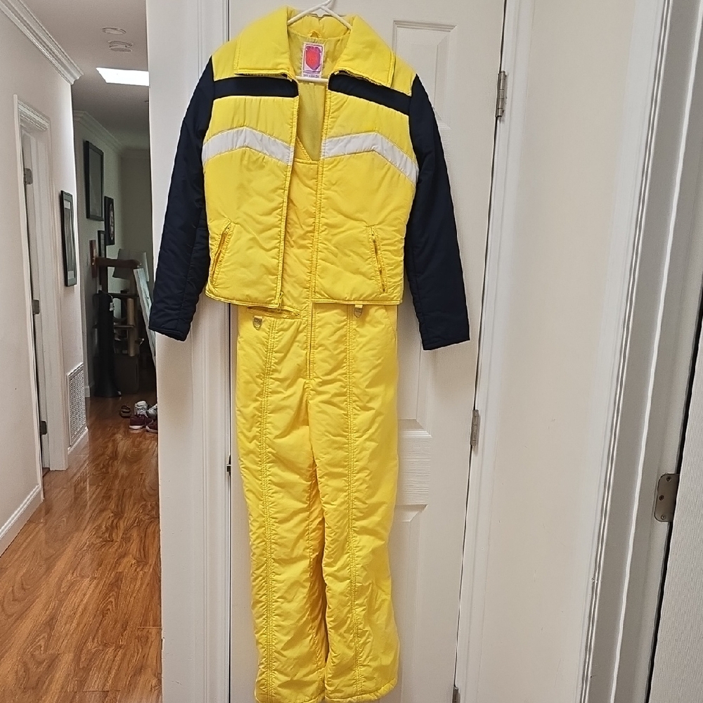 Skyr Vintage Ski Set